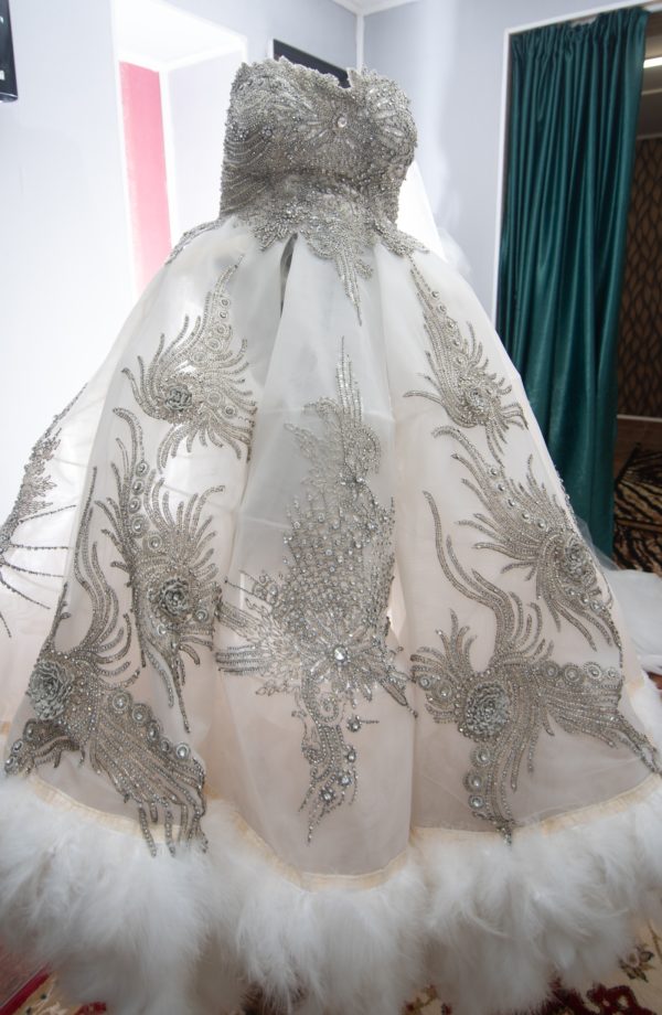 Stardust Elegance - Rochie de Mireasa Radianta
